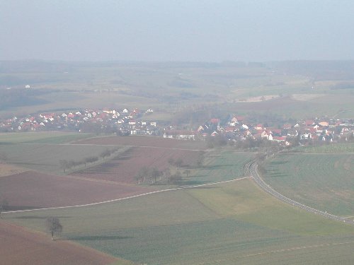 Blick auf Merchingen (09.12.2004).